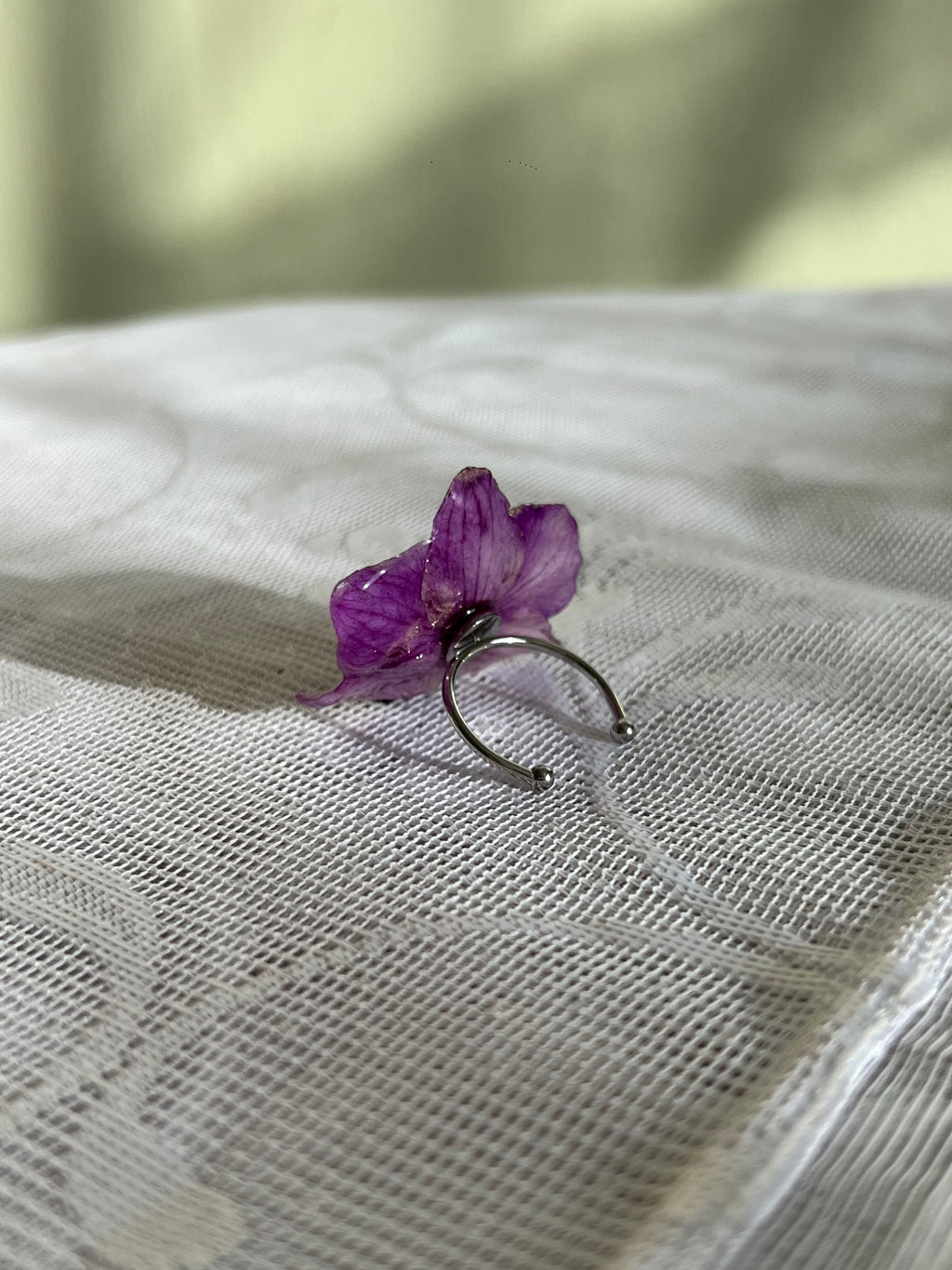 Mini Orchid Ring