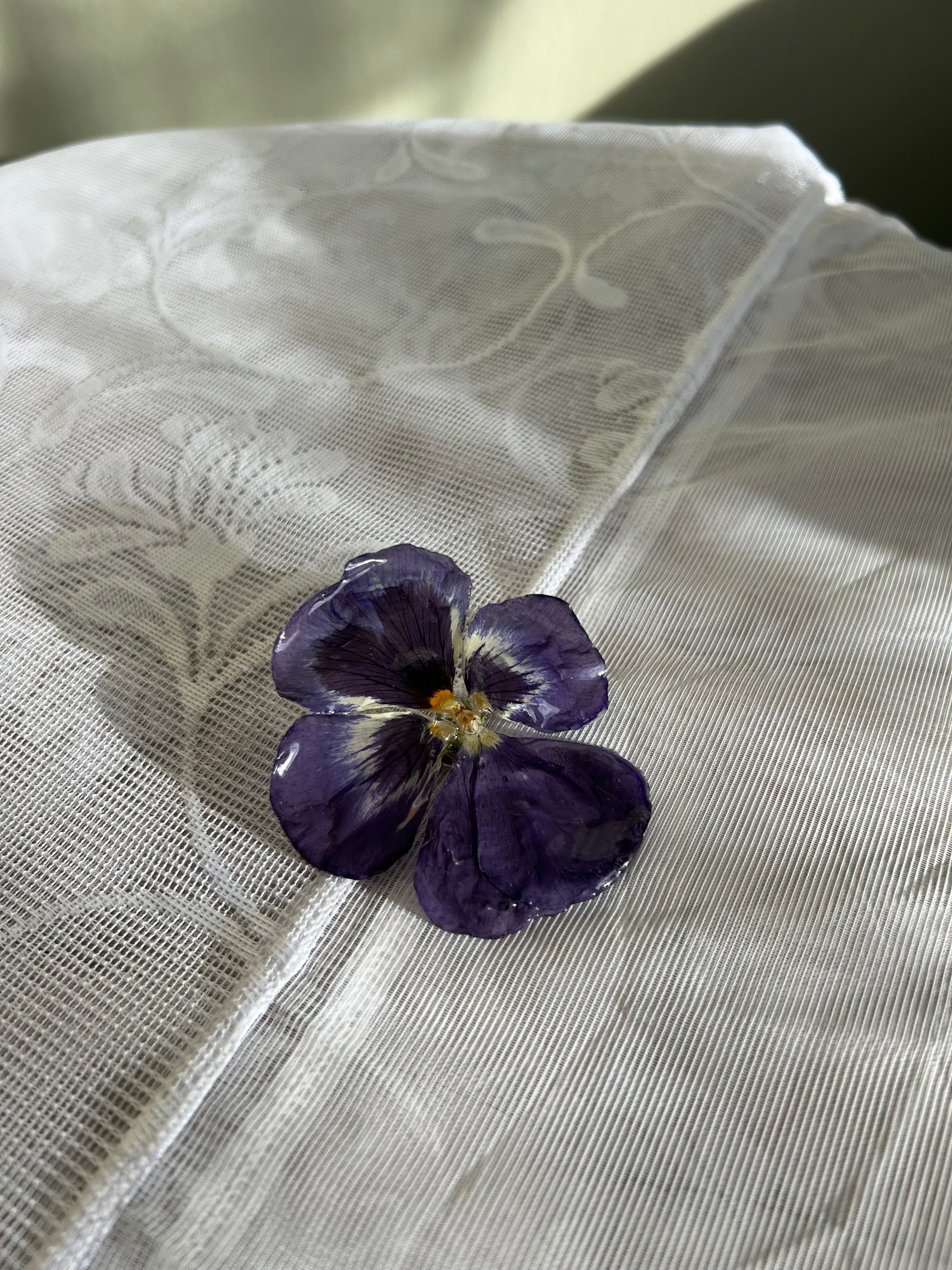 Pansy Pin