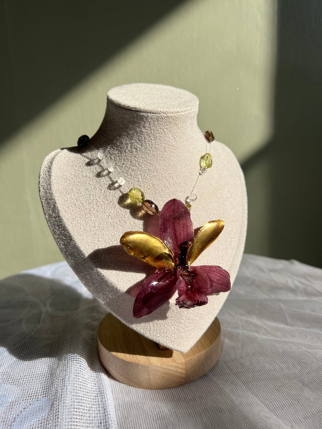 Jade in Gold